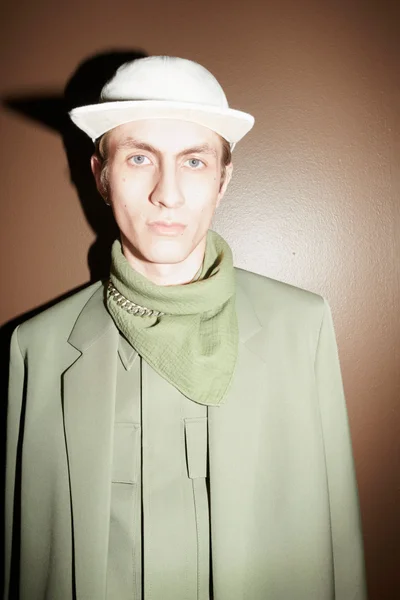 Look 5